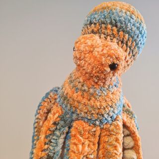 Large Octopus - Orange/Blue